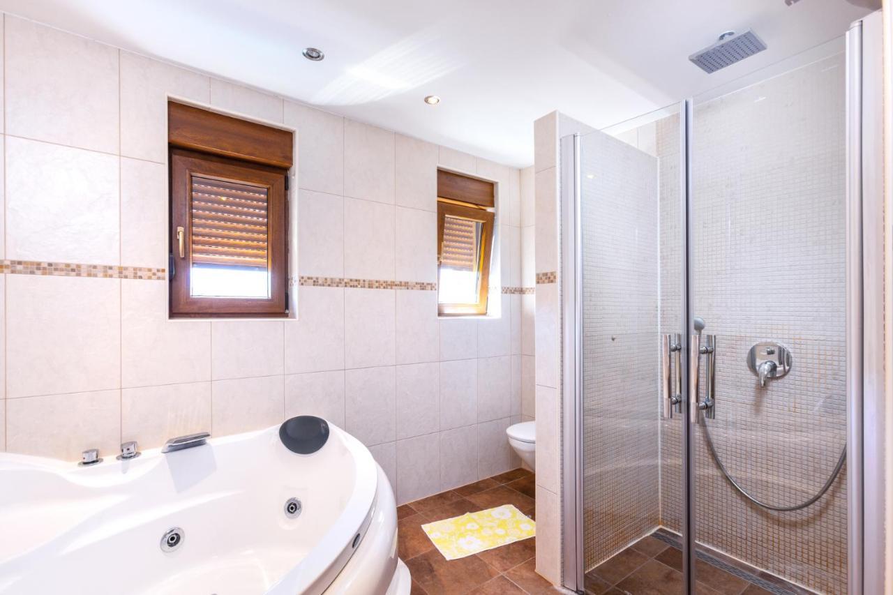 Marlera - Penthouse Apartment Ližnjan Екстериор снимка